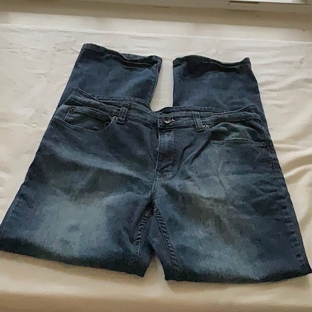 Mid-Waisted Urban Pipeline Relaxed Straight Blue Jeans Size 34x32. - Picture 3 of 6